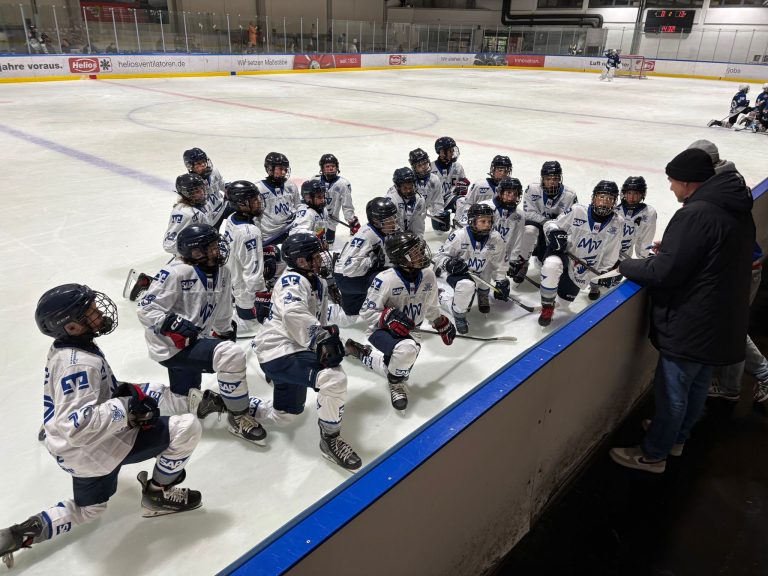 Mehr über den Artikel erfahren U13: Sehr erfolgreicher Start in die EBW- Liga